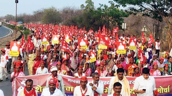 Finally, after most demands accepted, AIKS calls off Maha farmers' 'long march'