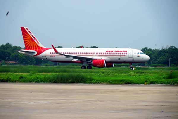 Air India issues show cause notices, de-rosters 4 cabin crew, 1 pilot