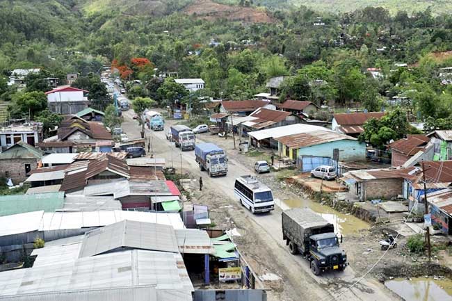 Army, Assam Rifles provide security to Manipur-bound goods trucks