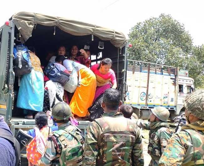 Manipur: Army apprehends 22 miscreants, foils arson bid