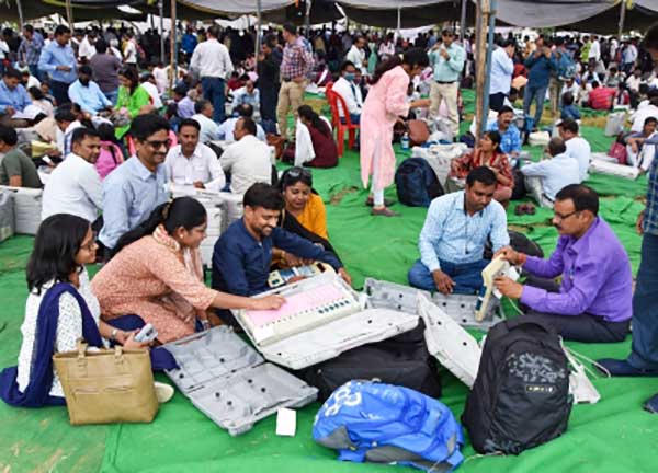 BJP sweeps municipal polls in UP