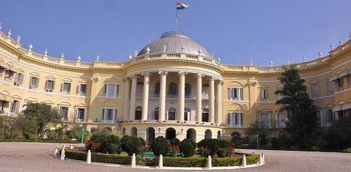 Bengal Raj Bhavan alleges surveillance on Guv, recommends removal of police personnel