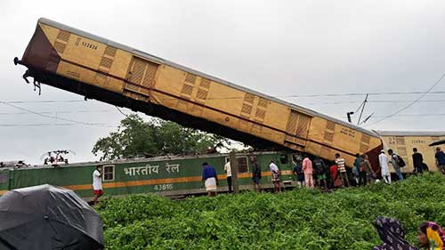 Bengal train accident: Death toll rises to 9, 41 injured