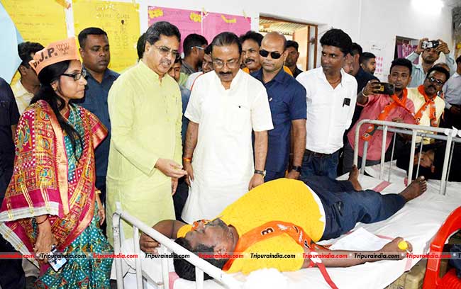 Youths playing crucial role in voluntary blood donation camp: CM