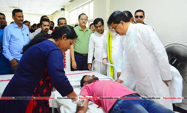 CM appeals to donate blood voluntarily to mitigate crisis