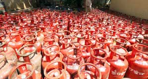 Commercial LPG cylinder prices slashed by Rs 7 ahead of Union Budget