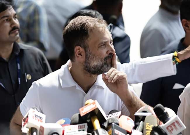 Market of hatred shut, shops of love opened in Karnataka: Rahul