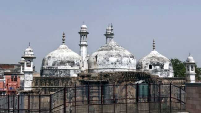 SC to examine Masjid committee plea in Gyanvapi mosque case