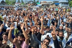 High octane poll campaign ends peacefully in J&K