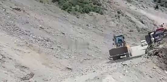 Jammu-Srinagar Highway blocked for 2nd day