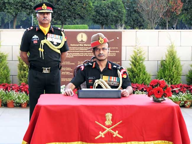 Lt Gen MV Suchindra Kumar takes over as Army Vice Chief