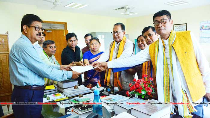 Election to Tripura assembly speaker on March 24; Biswa Bandhu Sen, Gopal submits nomination