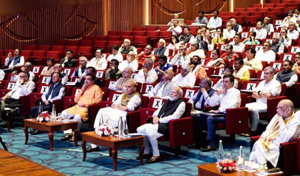 Many political parties focusing on 2024 LS polls but govt working on 'Vision 2047' : PM Modi