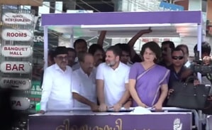 Massive turnout at Priyanka Gandhi's roadshow in Wayanad