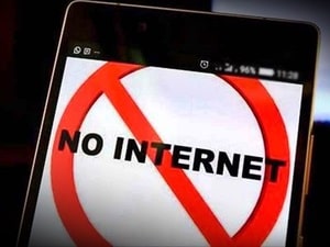 Mobile internet ban extended in Manipur for 5 days