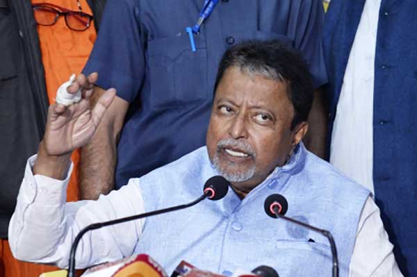 Bengal LoP files plea in HC seeking Mukul Roy's disqualification as MLA