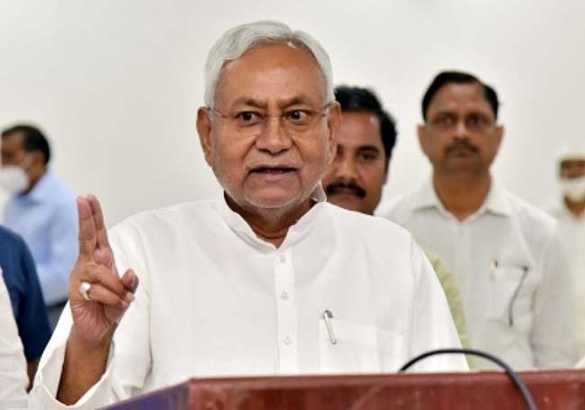 Nitish Kumar keeps Tejashwi, two RJD ministers away from key meet