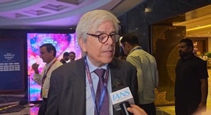 India needs more room in urban centres for people to land their first jobs: Paul Romer