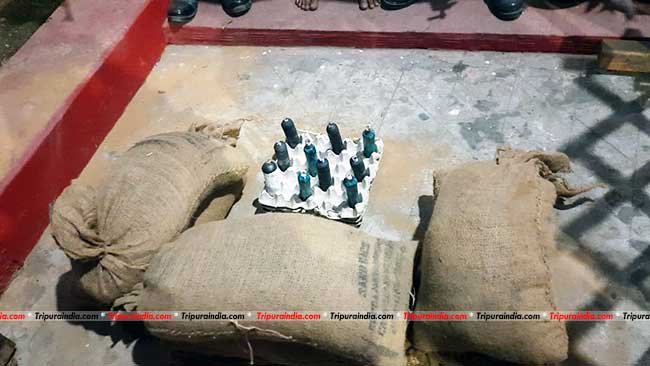 One held with 10 crud bombs at the border golchakkar