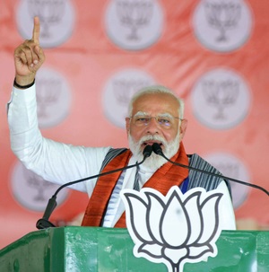 PM Modi takes opposition to cleaners on EVMs, once again