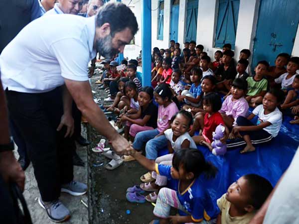 Rahul visits relief camps in Manipur's Bishnupur