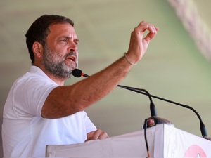 Congress fields Rahul from Wayanad again; Baghel, Tharoor and Venugopal also in first LS list