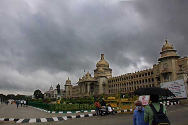 Rain to lash B'luru till June 4; IMD issues yellow alert for 8 K'taka districts