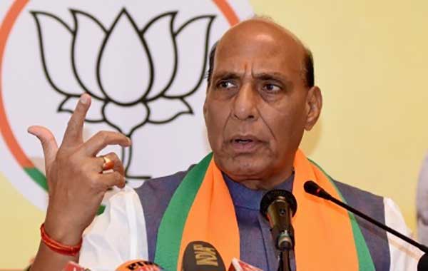 Uproar in Rajnath Singh's Raj's meeting as leader snatches mike