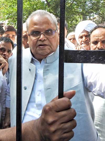 Delhi Police deny detaining Satya Pal Malik, say 24 others were briefly detained