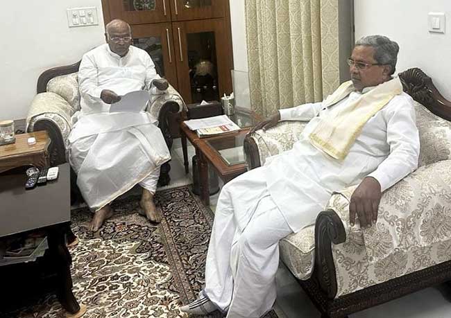 After Shivakumar, Siddaramaiah meets Kharge; announcement on new K'taka CM likely on Wed