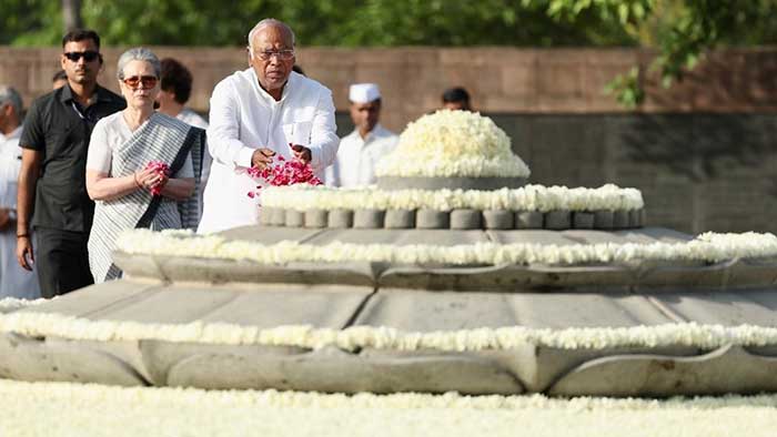 Sonia, Kharge pay tributes to Rajiv Gandhi on his death anniversary