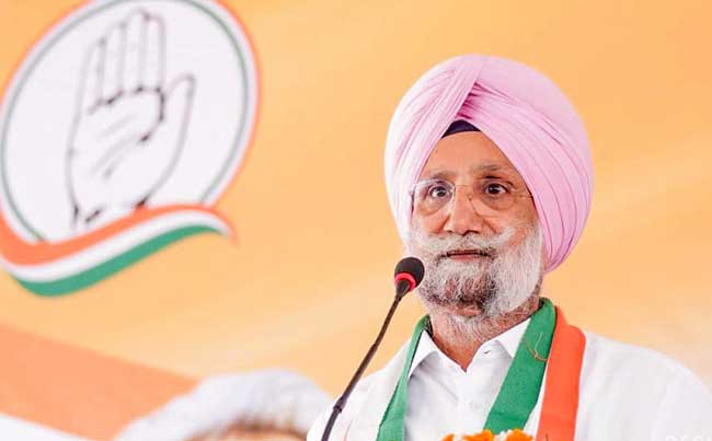 Leave fascination for chair: Randhawa to senior Raj Cong leaders