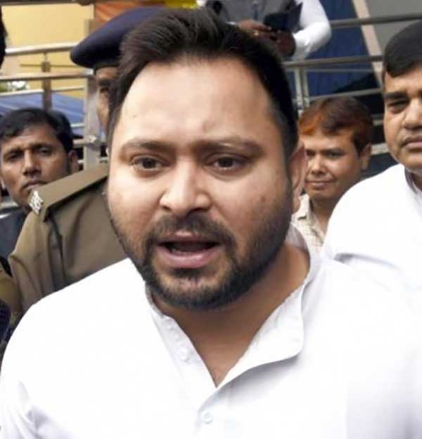 Tejashwi Yadav joins CBI probe in land-for-job case