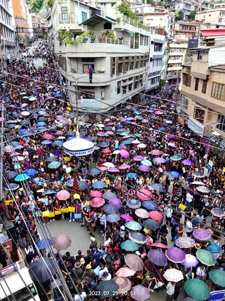 Manipur violence : Thousands turn out for ‘Solidarity March’ in Mizoram