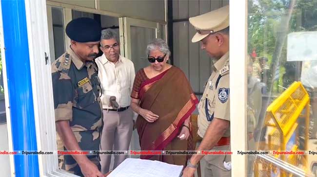 Union FM Nirmala Sitharaman visits Srimantapur ICP of Indo-Bangla border