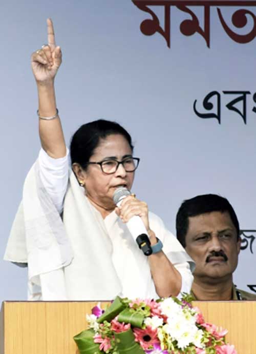 Share market crash almost led to the fall of Union govt: Mamata